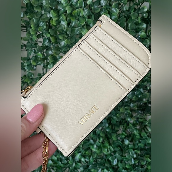 Versace Cream Quilted Long Cardholder Brand New - Picture 2 of 5
